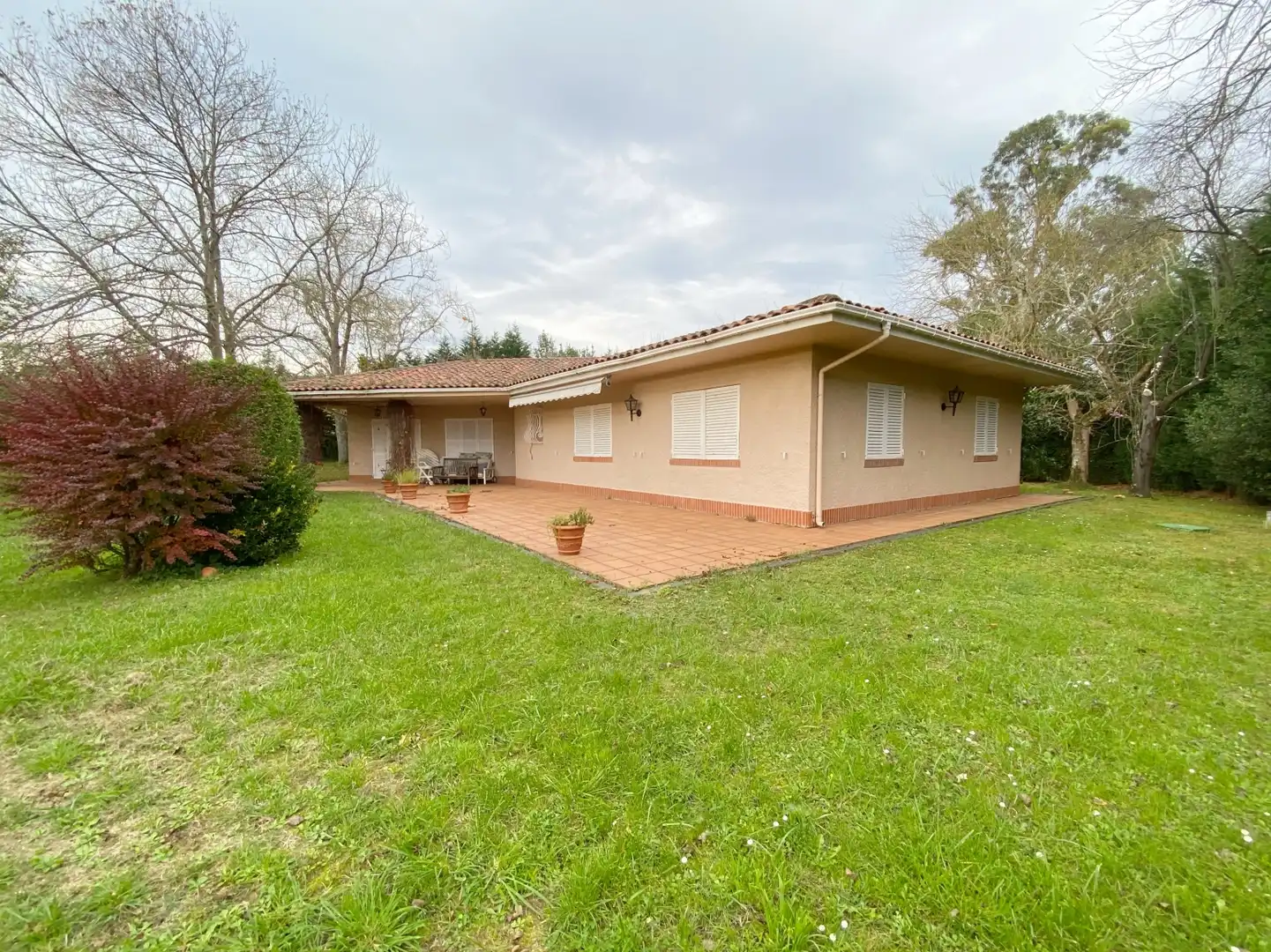 Außenansicht von Haus oder Chalet zur Miete in Gijón  mit Heizung, Privatgarten und Terrasse