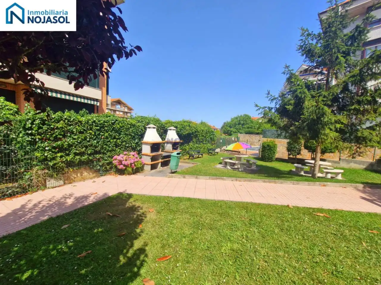 Jardín de Apartamento en venta en Noja con Calefacción, Terraza y Balcón