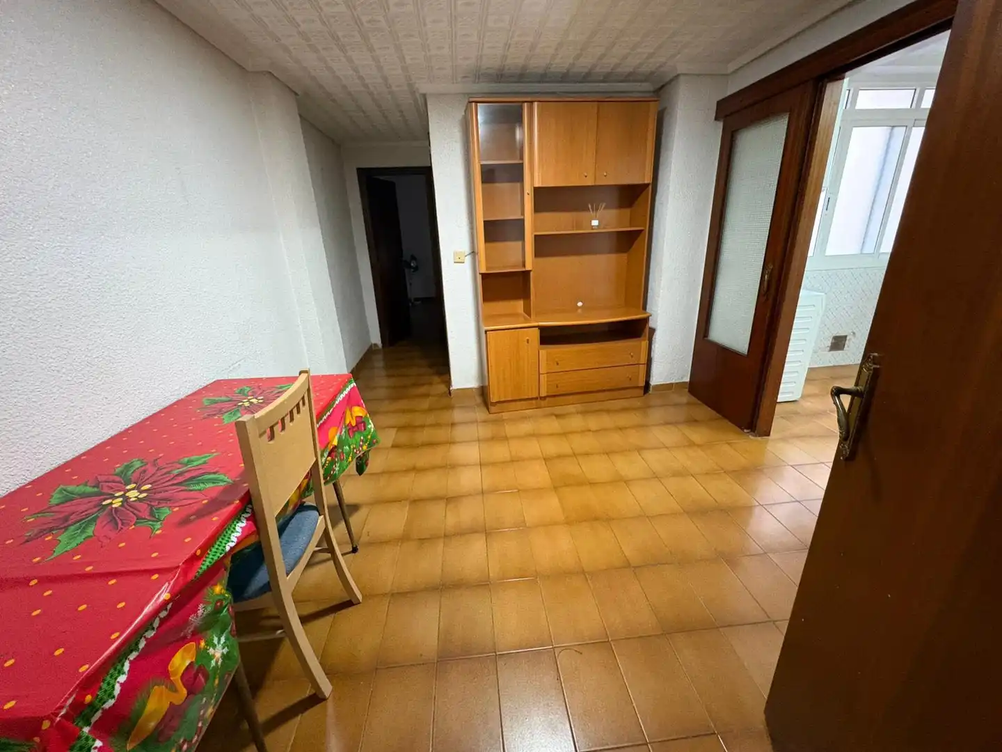Flat for rent in Calle manuel ruiz magro, Carrús Este