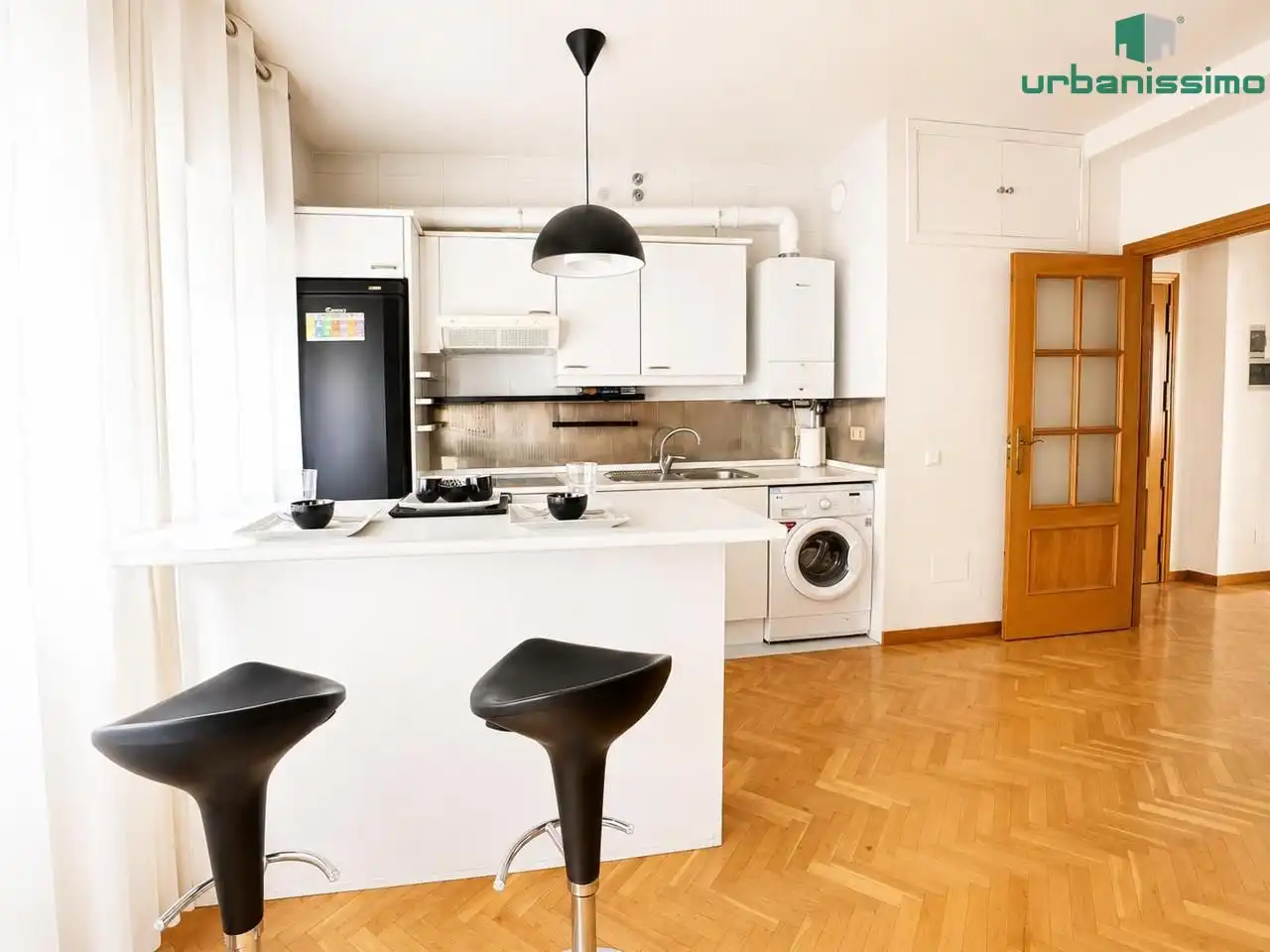 Cuina de Apartament en venda en Madrid amb Calefacció