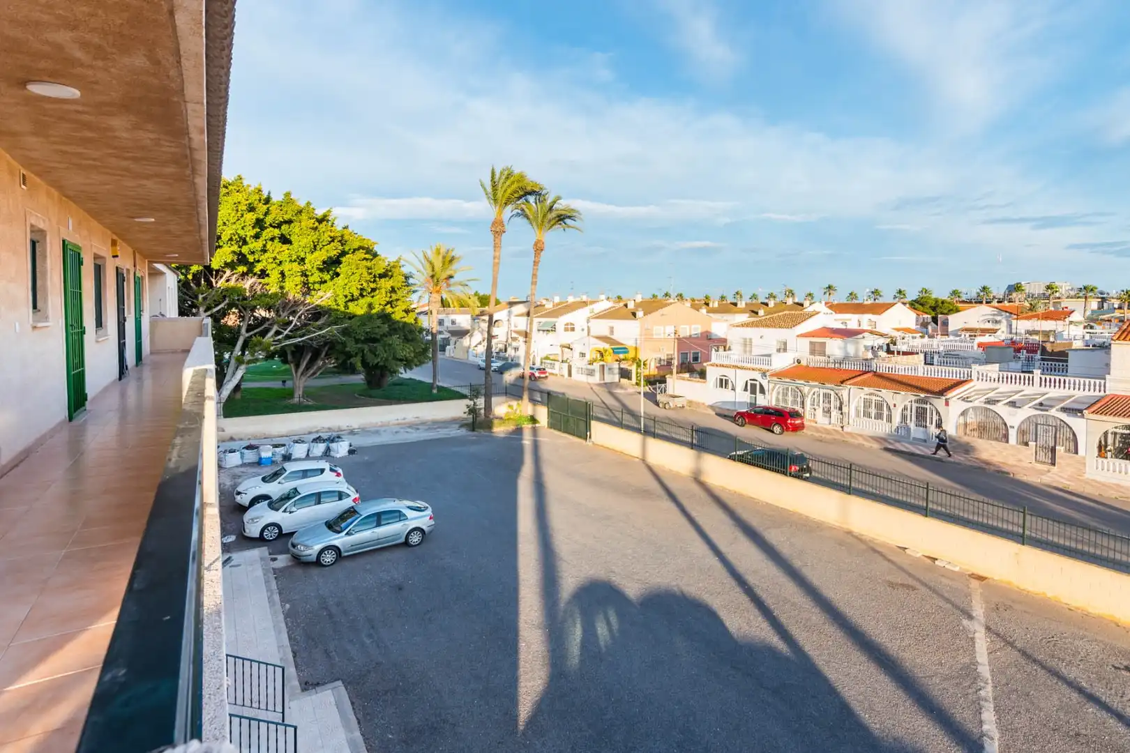 Exterior view of Flat for sale in Los Alcázares  with Swimming Pool, Furnished and Oven