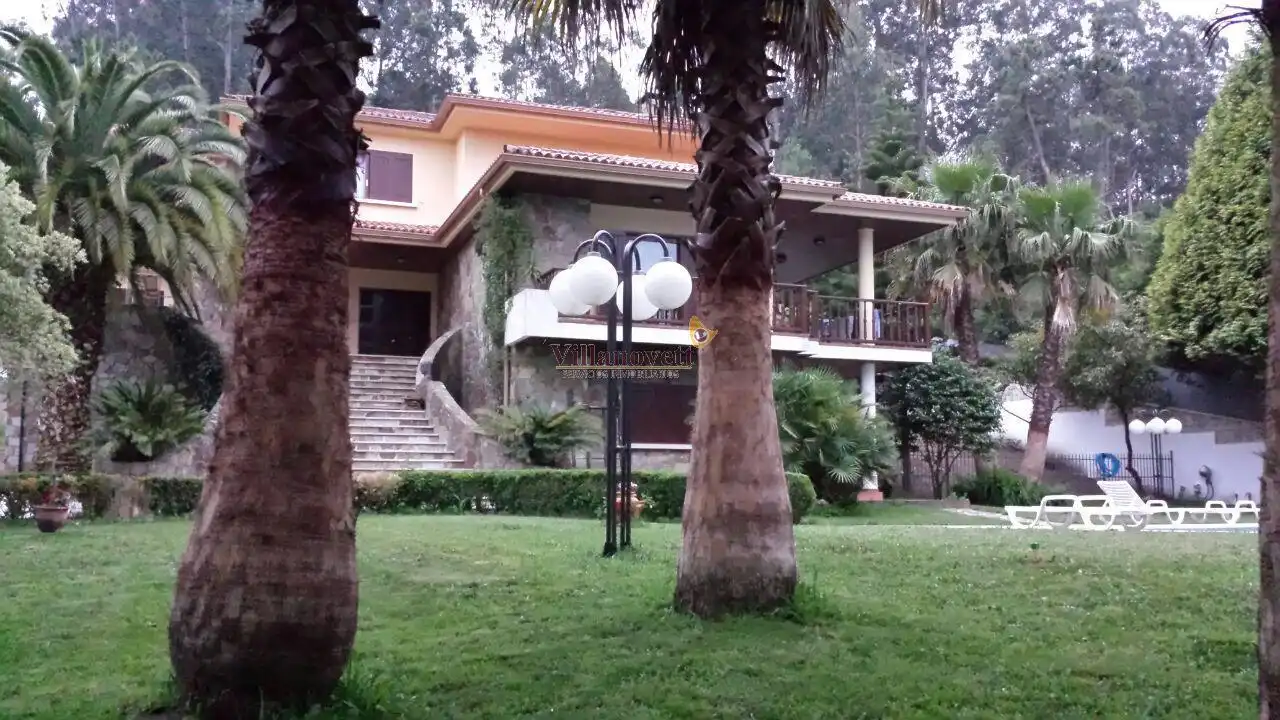 Außenansicht von Country house zum Verkauf in Gondomar mit Heizung, Privatgarten und Parkett