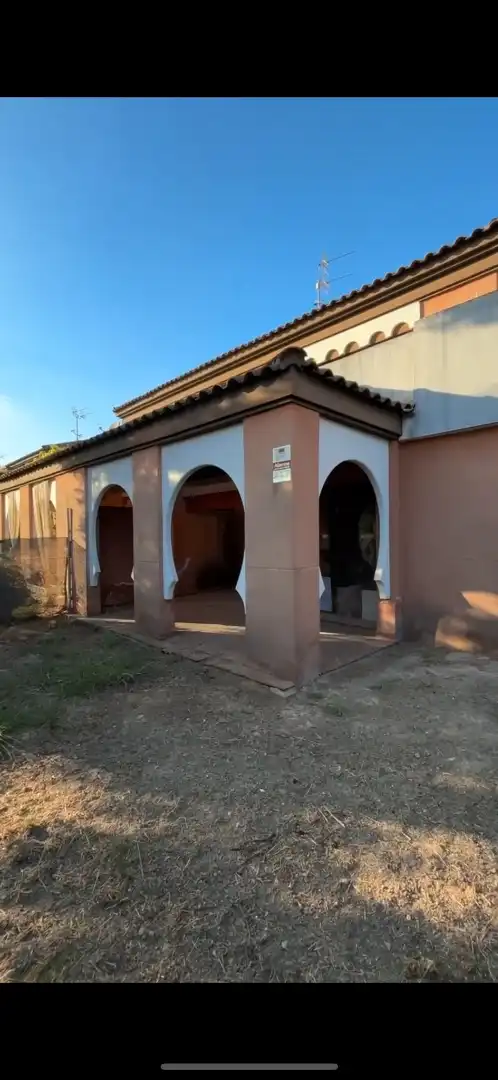 Casa adosada en venta en Umbrete