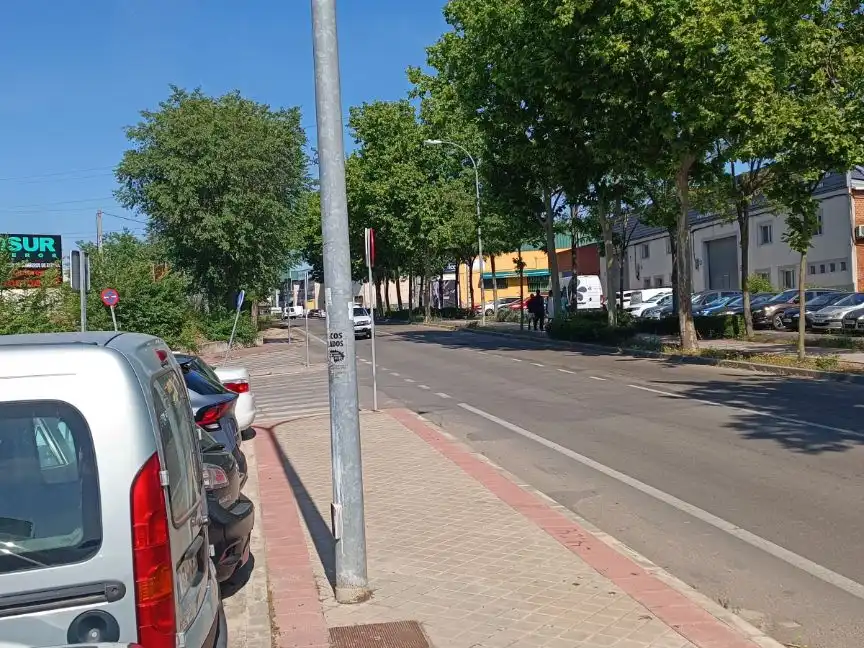 Vista exterior de Local en venda en Fuenlabrada