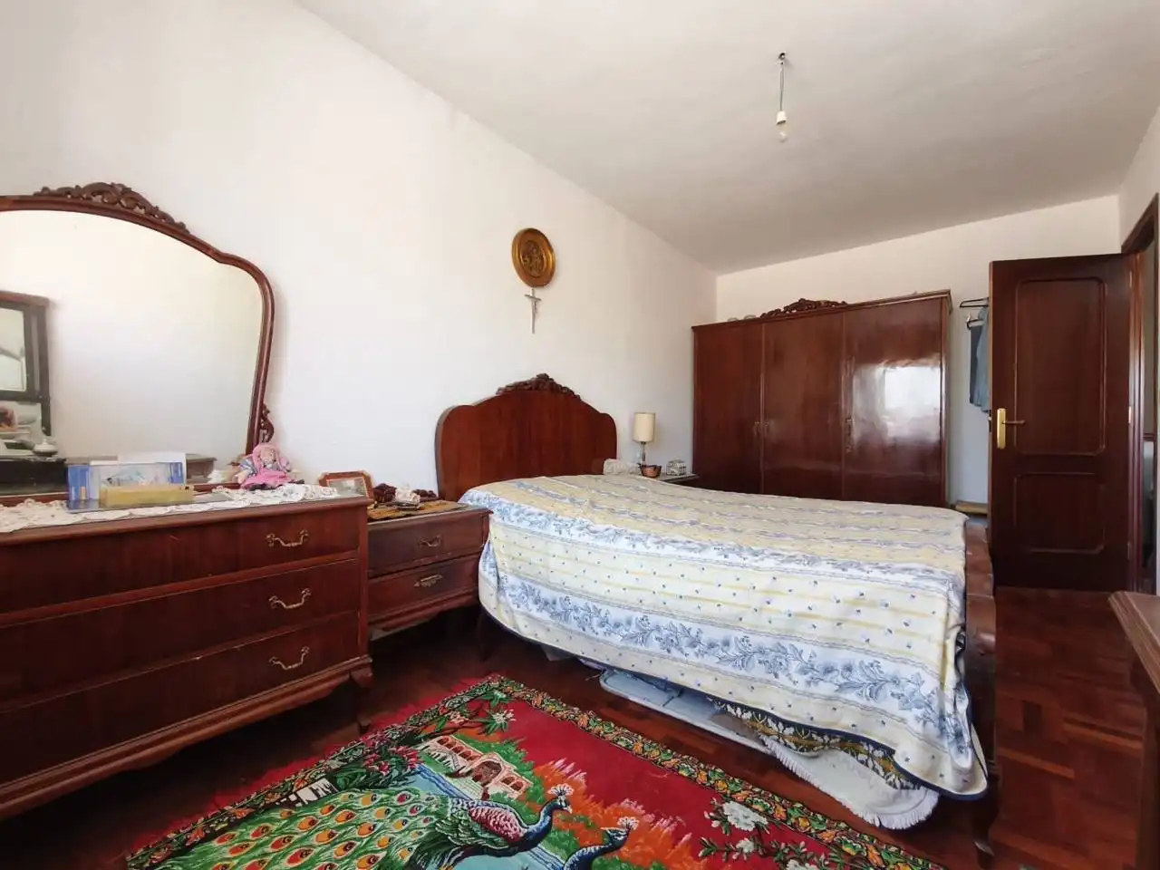 Bedroom of Houses for sale in Pedrosa de Río Úrbel  with Heating and Parquet flooring