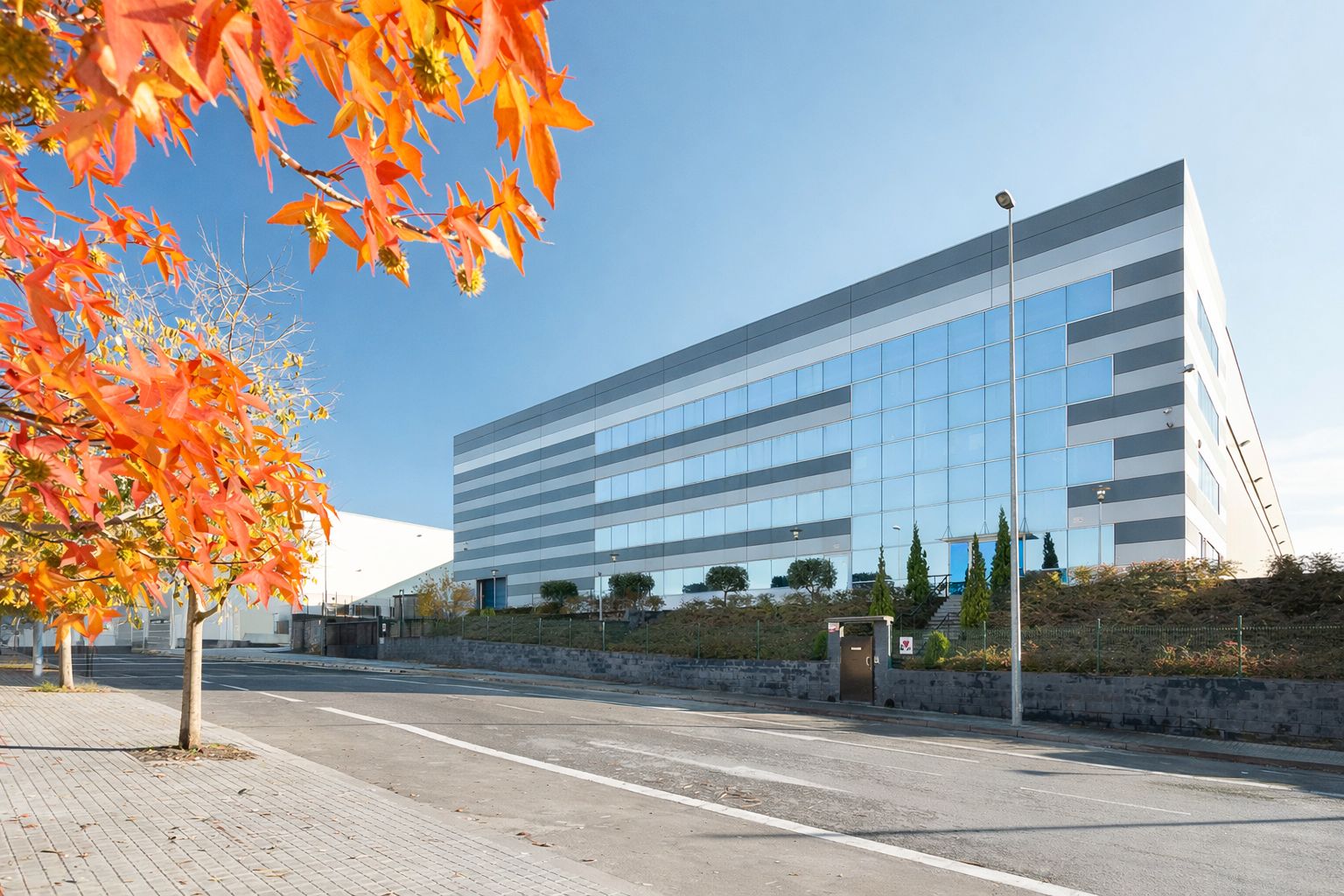 Nave industrial de alquiler en Carrer del Mestral, Parets del Vallès