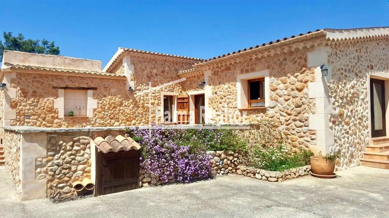 Vista exterior de Finca rústica en venta en Binissalem con Calefacción, Jardín privado y Terraza