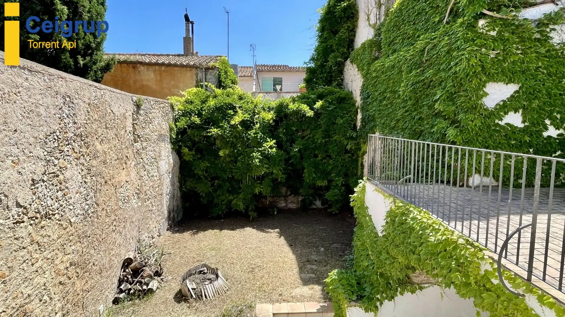 Jardí de Finca rústica en venda en Torroella de Montgrí amb Aire condicionat, Terrassa i Traster