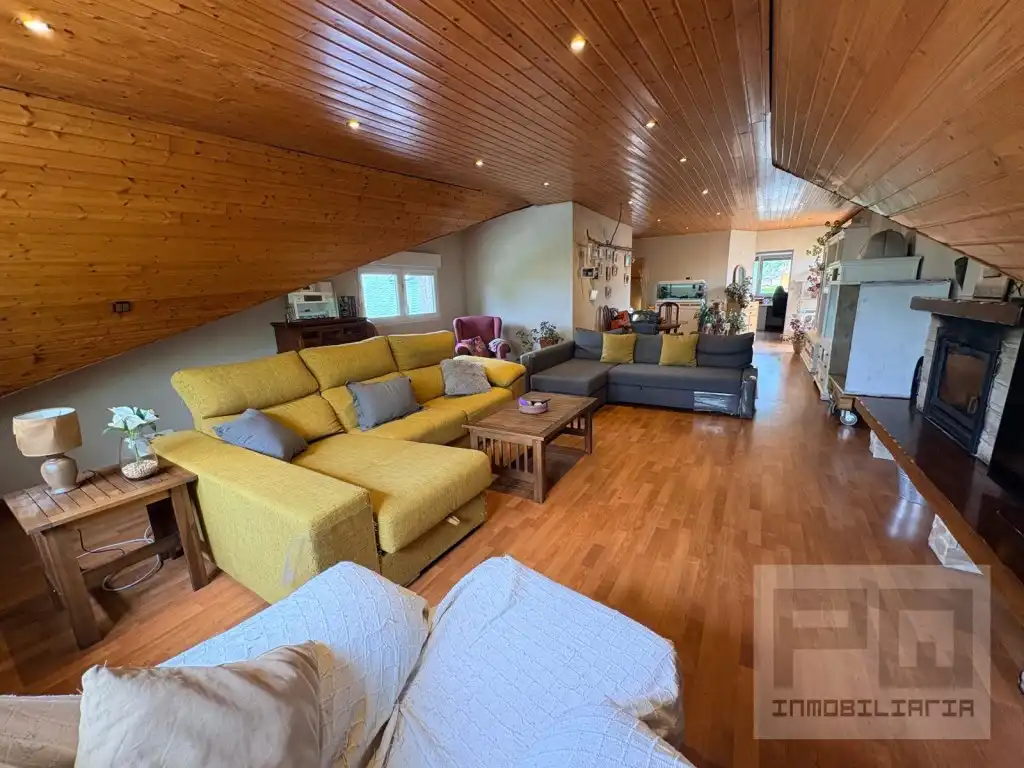 Wohnzimmer von Haus oder Chalet zum Verkauf in Las Navas del Marqués  mit Ofen, Waschmaschine und Mikrowelle