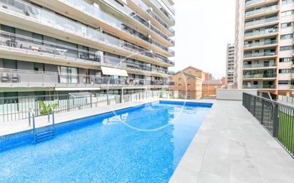 Swimming pool of Flat for sale in Badalona  with Air Conditioner, Heating and Private garden