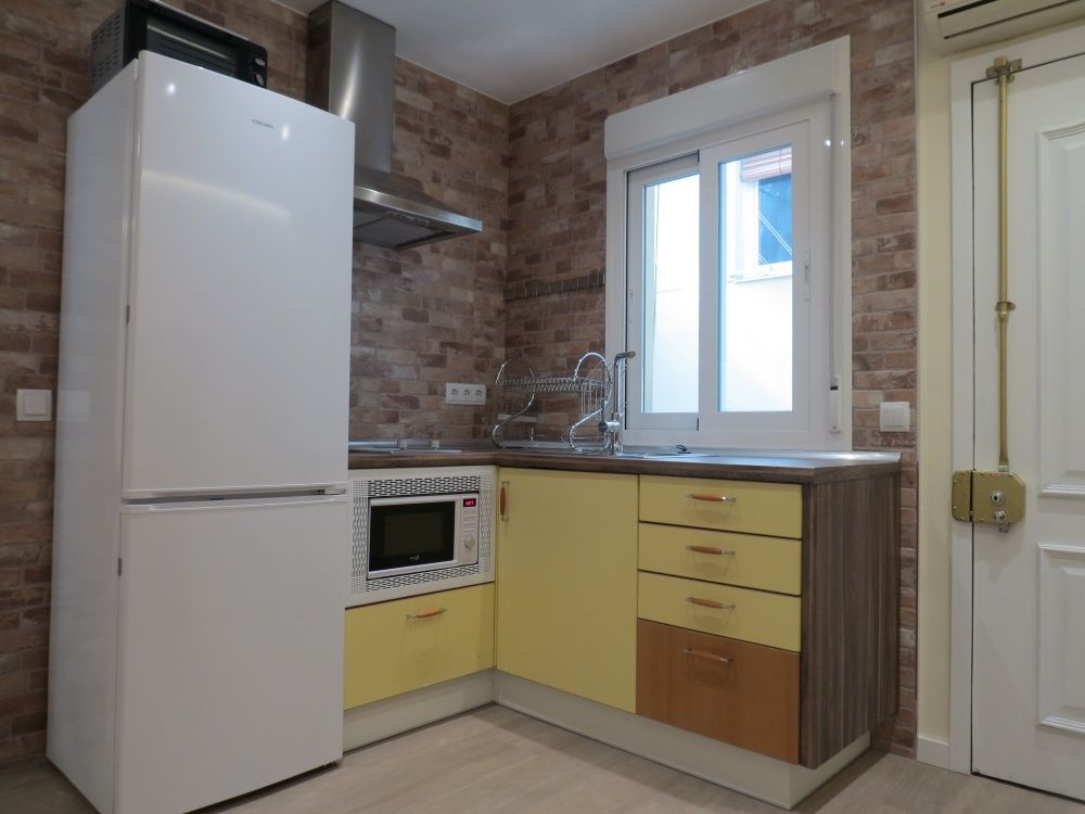 Cocina de Piso de alquiler en  Madrid Capital con Aire acondicionado y Calefacción