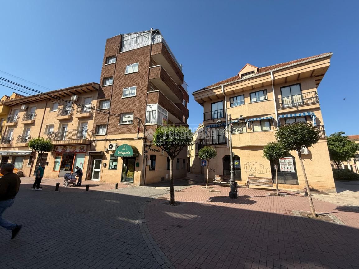Exterior view of Flat for sale in Velilla de San Antonio  with Terrace and Balcony