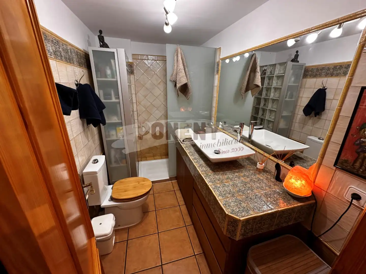 Badezimmer von Erdgeschoss zum Verkauf in Santa Eulària des Riu mit Klimaanlage, Terrasse und Abstellraum