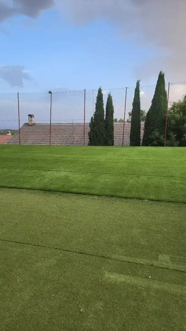 Jardín de Casa o chalet para compartir en Zarzalejo con Jardín privado, Piscina y Amueblado