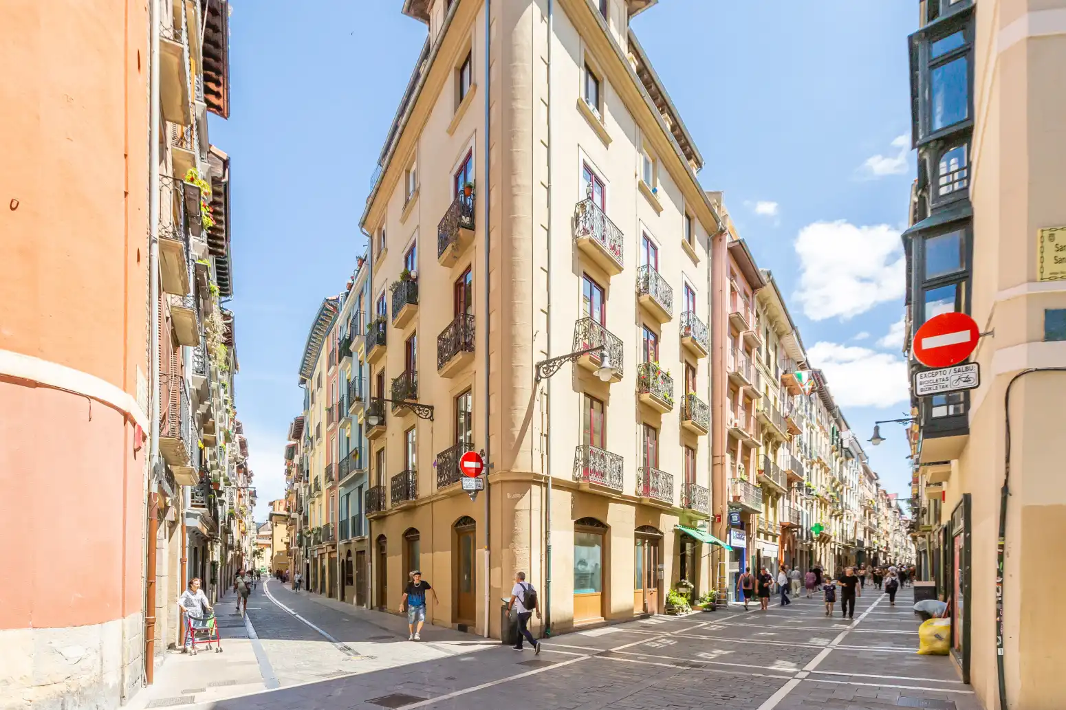 Vista exterior de Pis en venda en  Pamplona / Iruña amb Calefacció