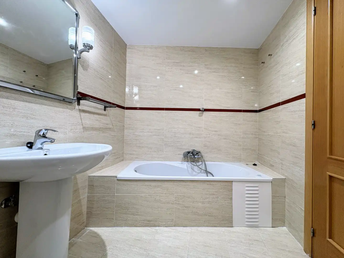 Baño de Piso en venta en Zaratán con Calefacción y Trastero