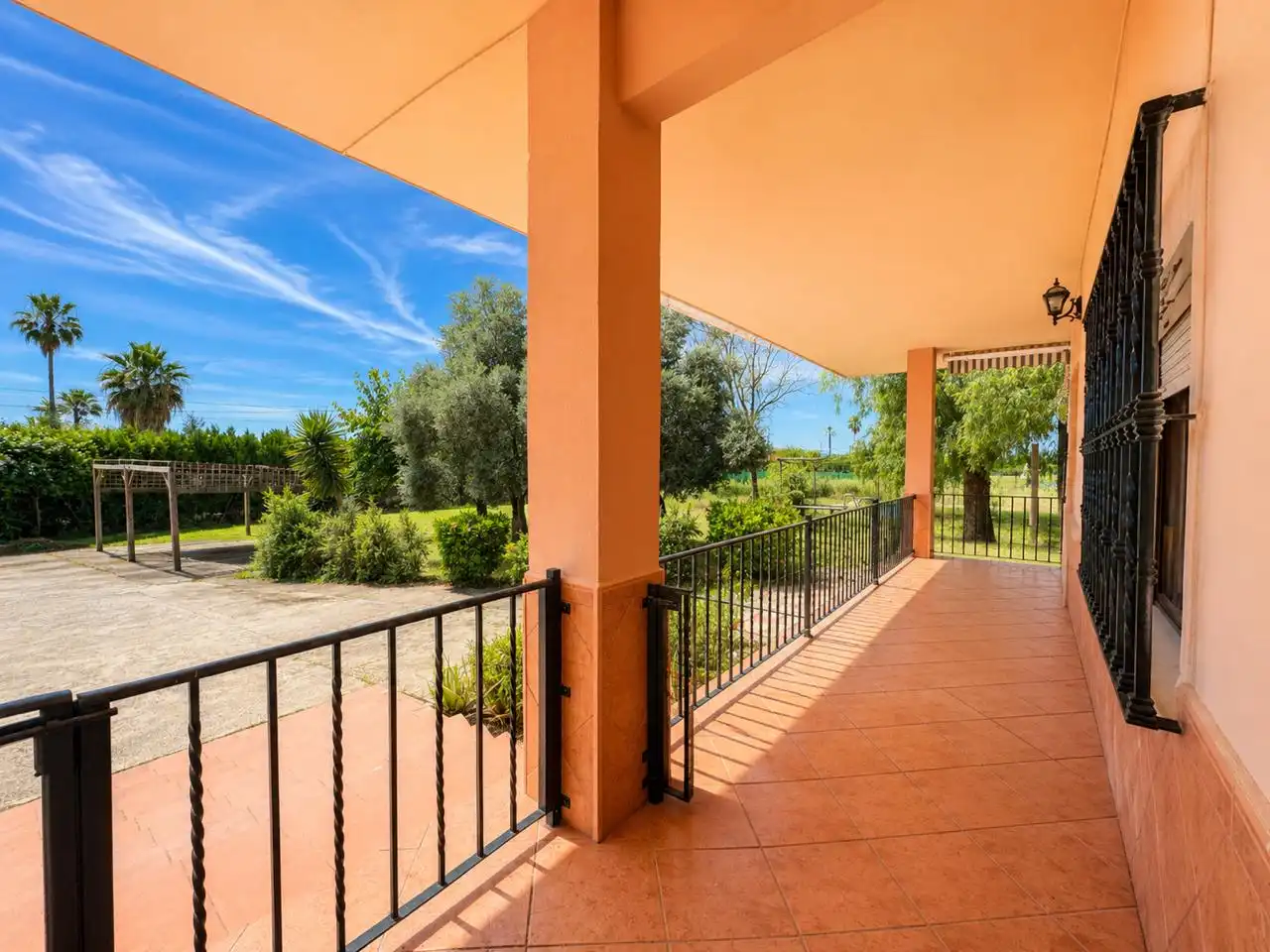 Terrace of Houses for sale in Sevilla  with Storage room and Swimming Pool