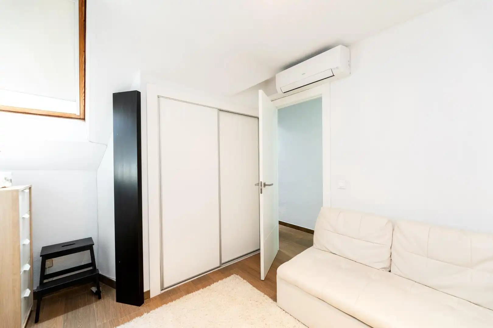 Habitación de Casa adosada en venta en Torrelodones con Aire acondicionado, Calefacción y Terraza