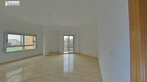 Foto 2 de Piso en venta en El Alborgí, Paterna