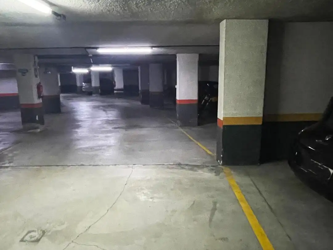 Parking de Garaje de alquiler en  Pamplona / Iruña