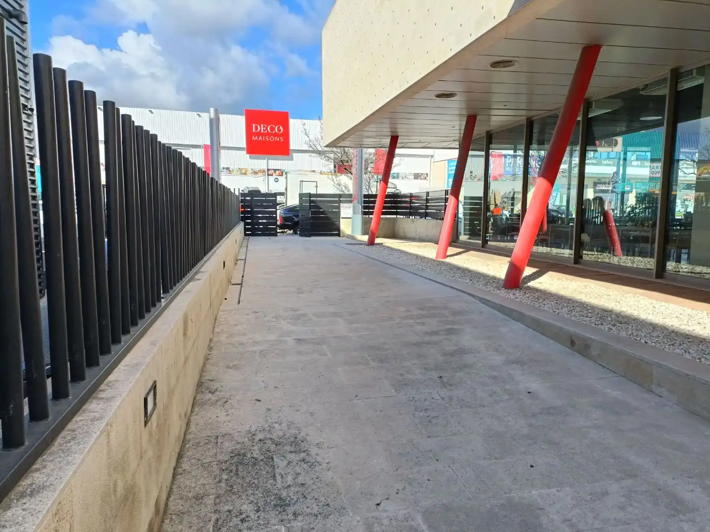 Aparcament de Oficina de lloguer en Ponent