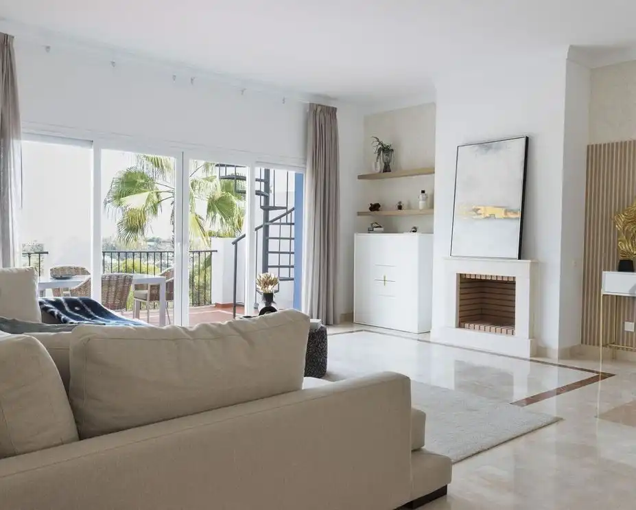 Apartment with pool for sale in El Paraíso, imagen 5
