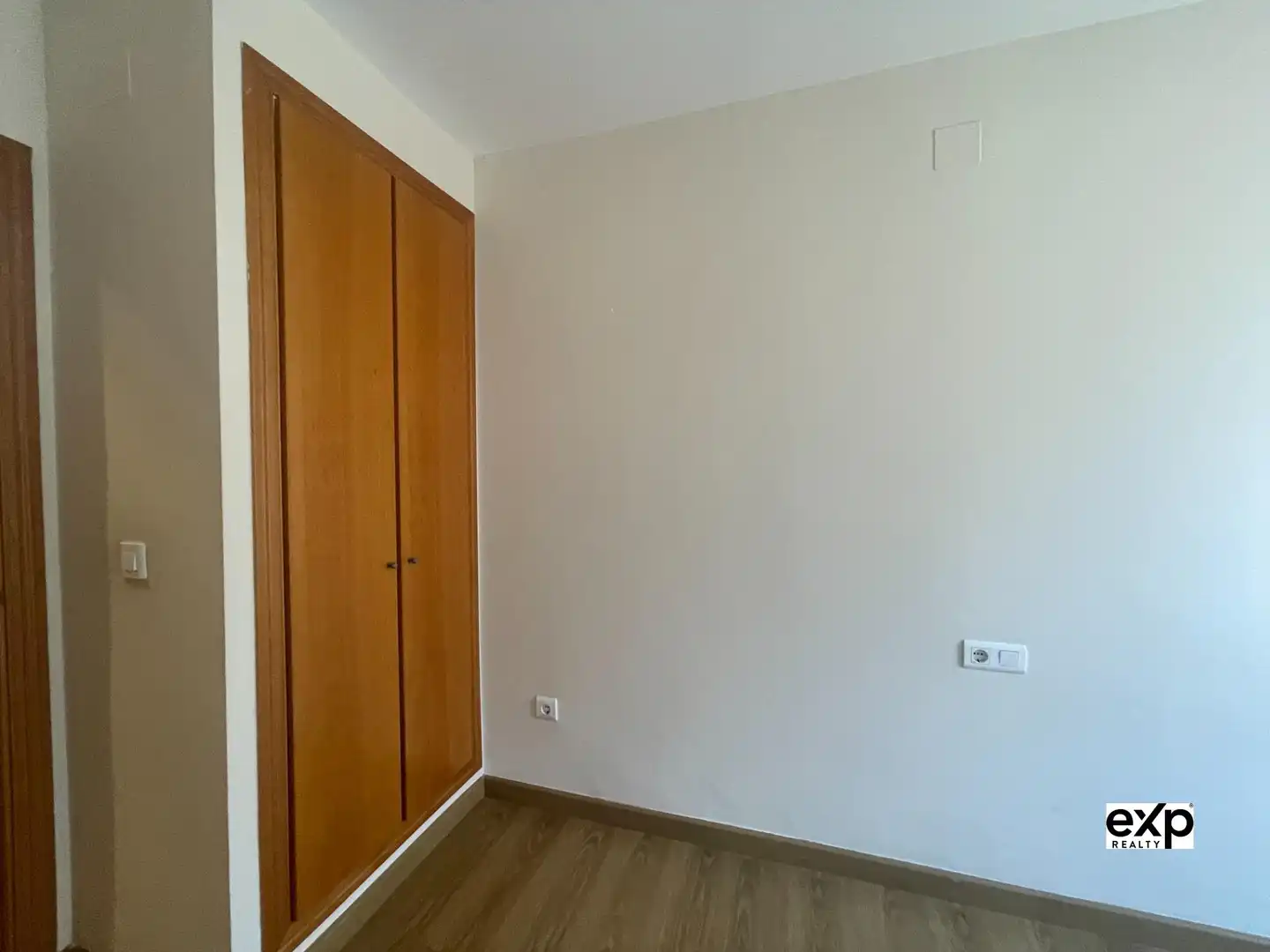 Schlafzimmer von Dachboden zum Verkauf in Xirivella mit Klimaanlage, Heizung und Abstellraum