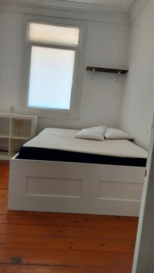 Dormitori de Apartament en venda en A Coruña Capital  amb Terrassa, Forn i Rentadora