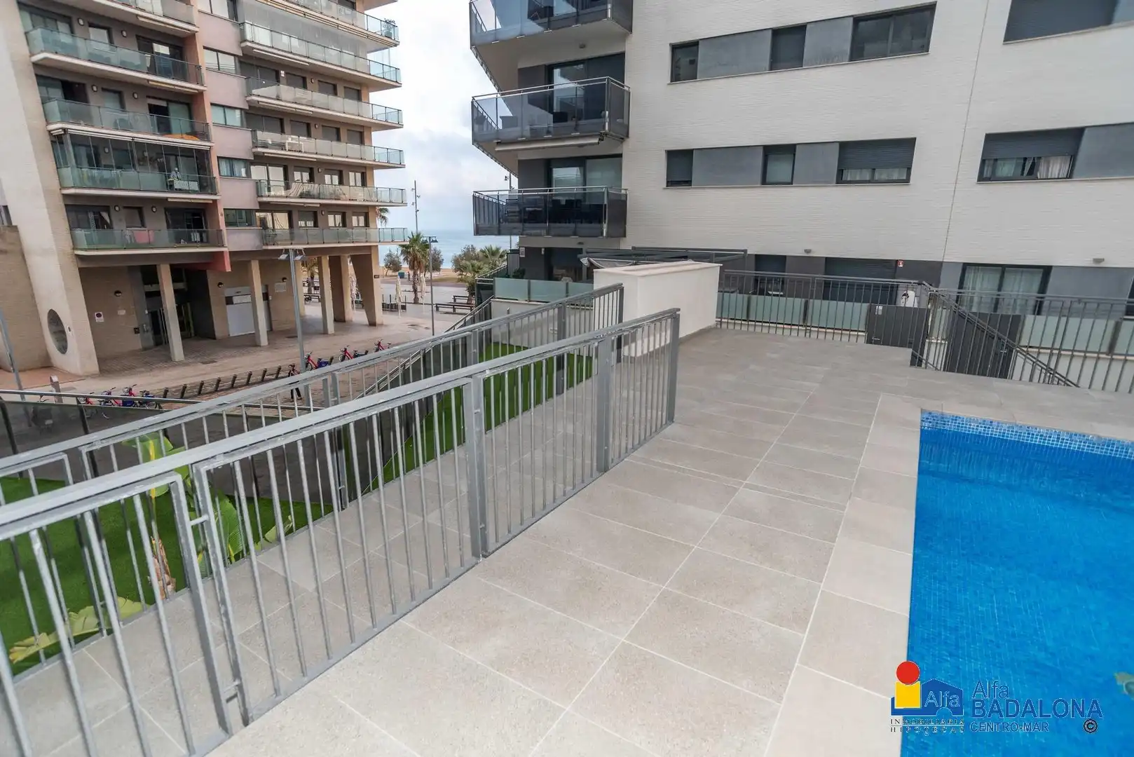 Terraza de Piso en venta en Badalona con Aire acondicionado, Calefacción y Jardín privado