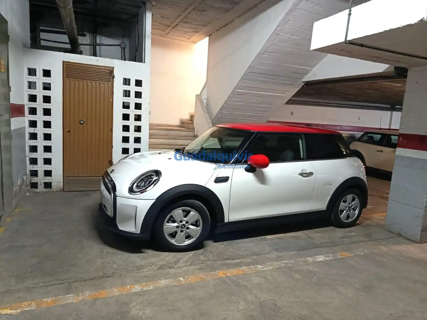 Parkplatz von Wohnungen zum Verkauf in Sevilla mit Klimaanlage
