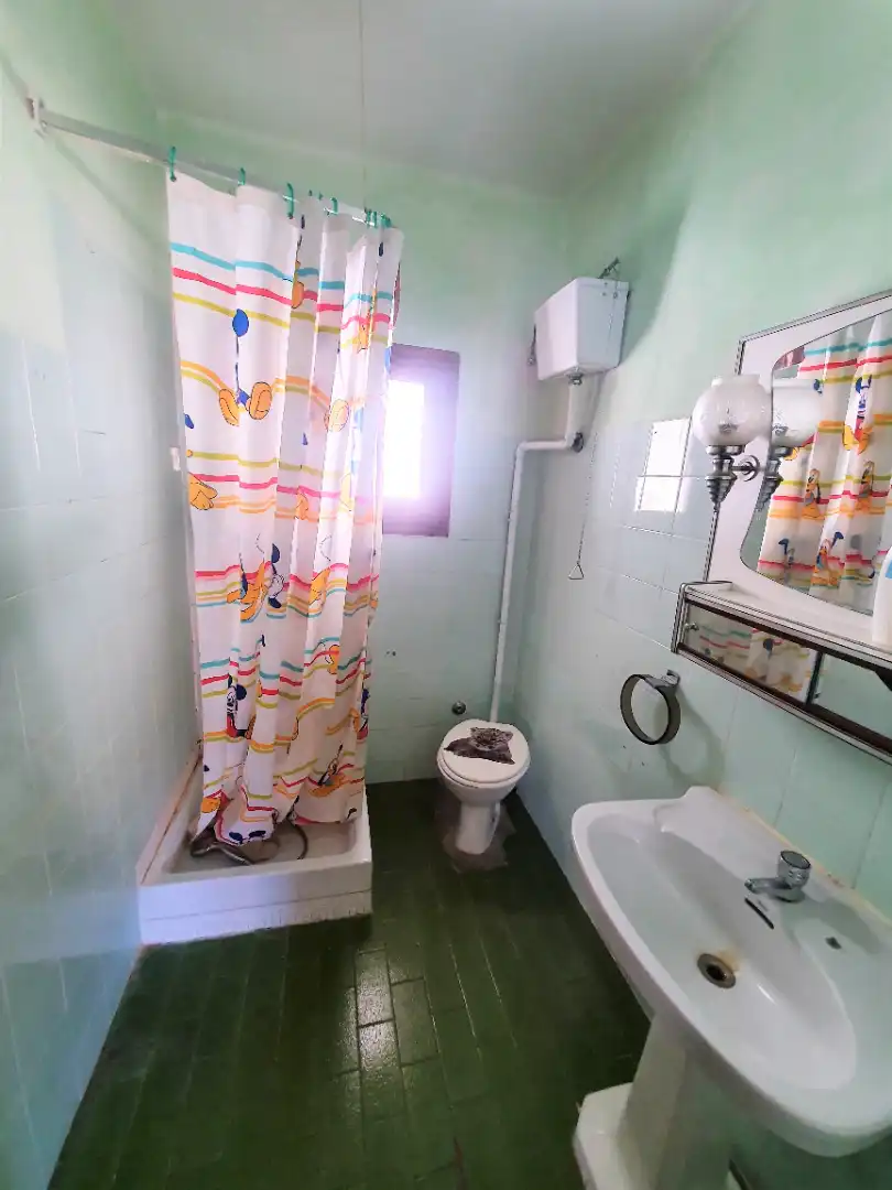 Bathroom of Flat for sale in Montserrat