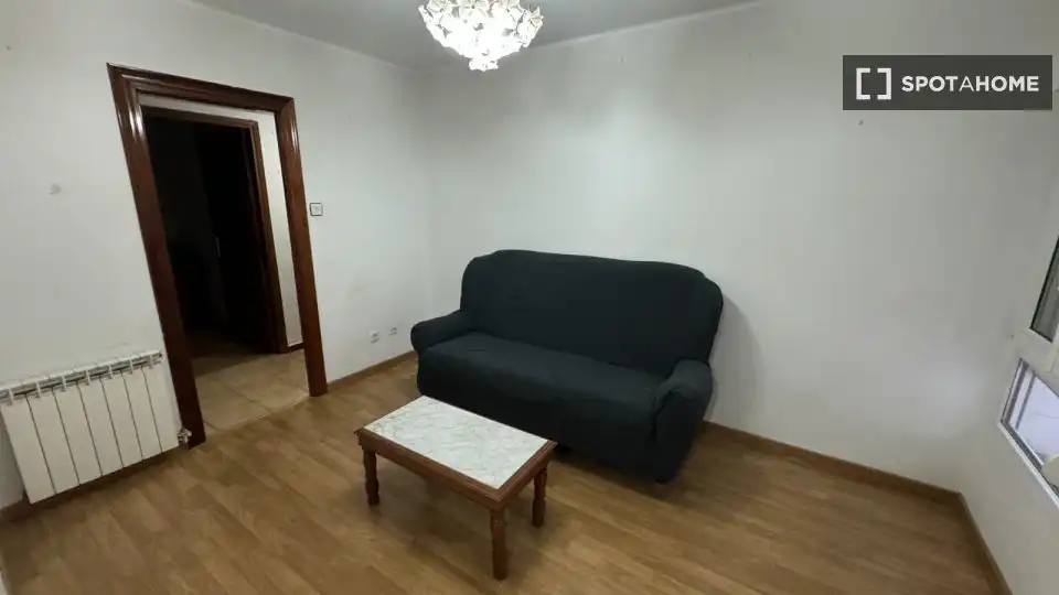 Habitació a Ciudad Naranco - Prados de La Fuente