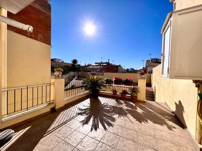 Vista exterior de Casa o xalet en venda en Sabadell amb Aire condicionat, Calefacció i Terrassa