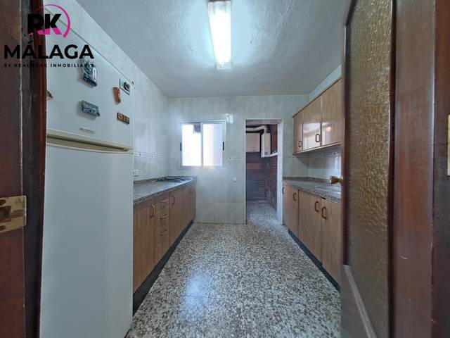 Piso en Venta en Málaga - CL CORREGIDOR JOSE VICIANA en Portada Alta - Pol. Crta. De Cártama