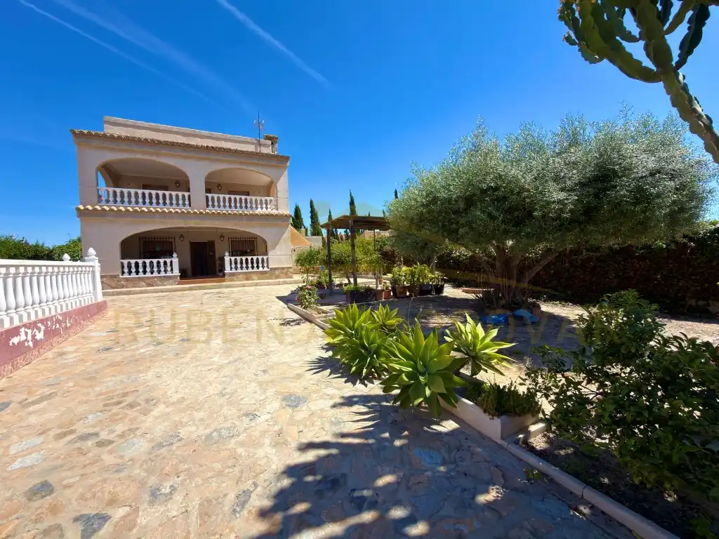 Chalet con piscina en venta en San Fulgencio, imagen 4
