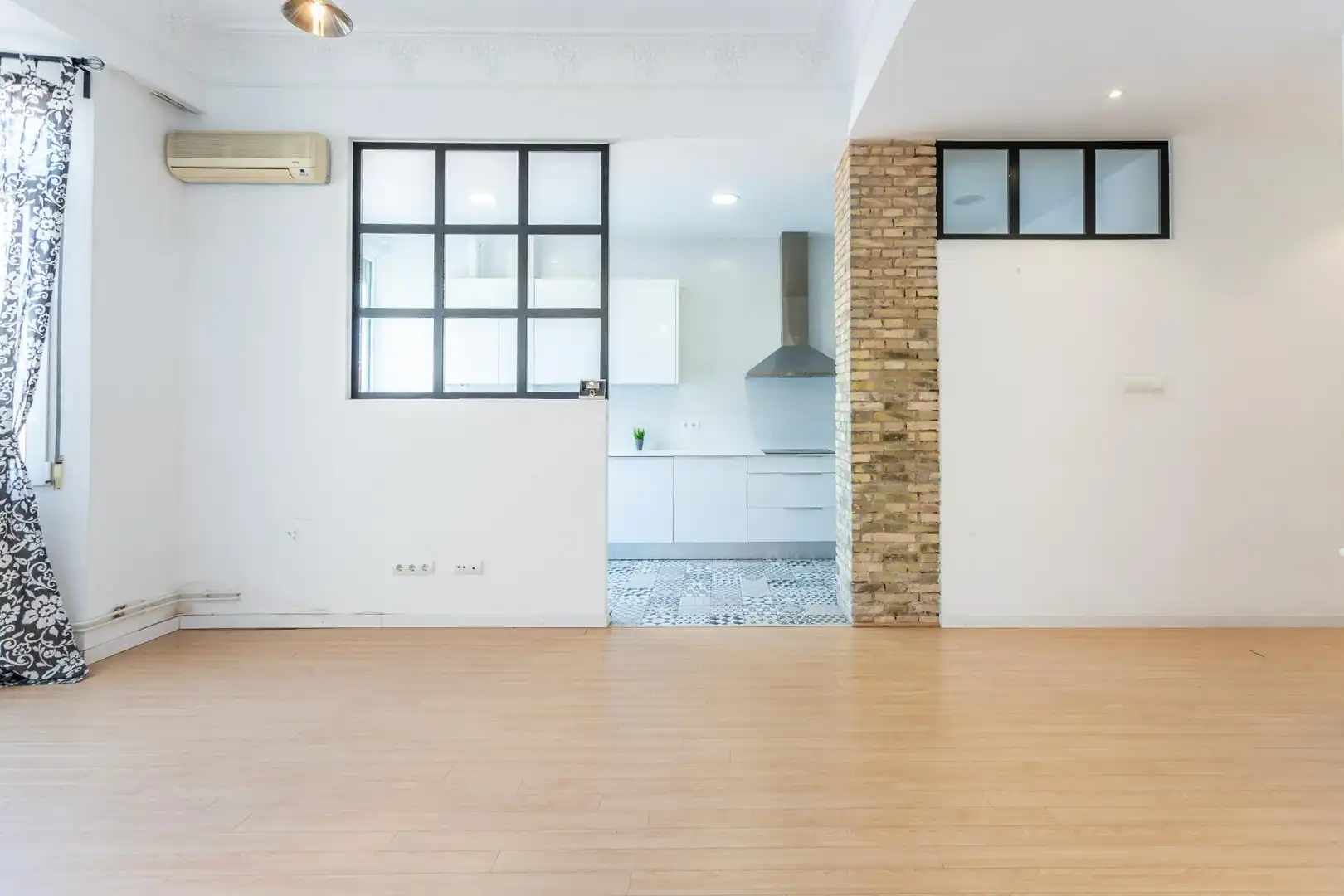 Flat for rent in Calle SALAMANCA, 20, Gran Via