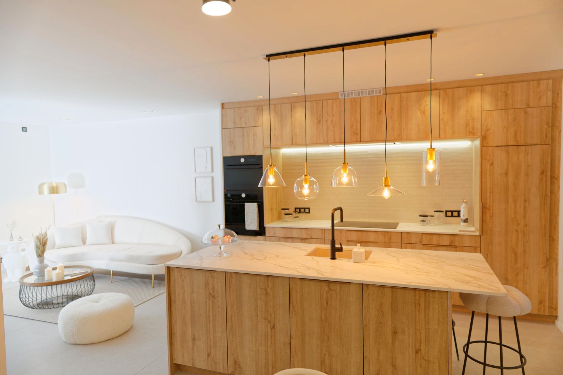 Cuina de Estudi de lloguer en Santa Coloma de Gramenet amb Moblat i Es permeten mascotes