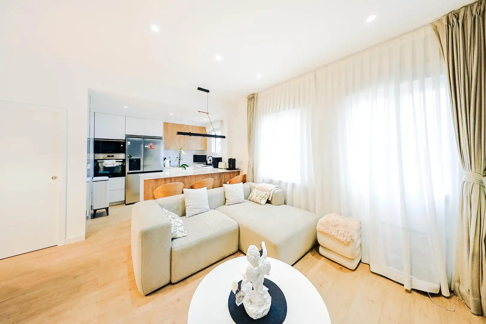 Living room of Attic for sale in Madrid  with Air Conditioner, Heating and Parquet flooring