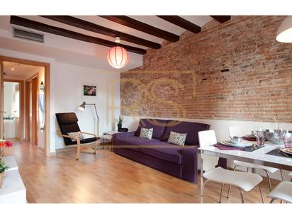 Living room of Flat for sale in  Barcelona Capital  with Air Conditioner, Heating and Parquet flooring