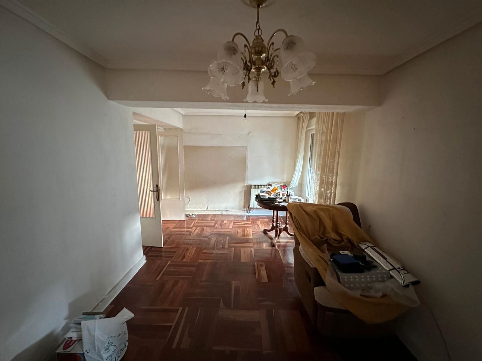 Sala d'estar de Pis en venda en Burgos Capital amb Calefacció i Terrassa