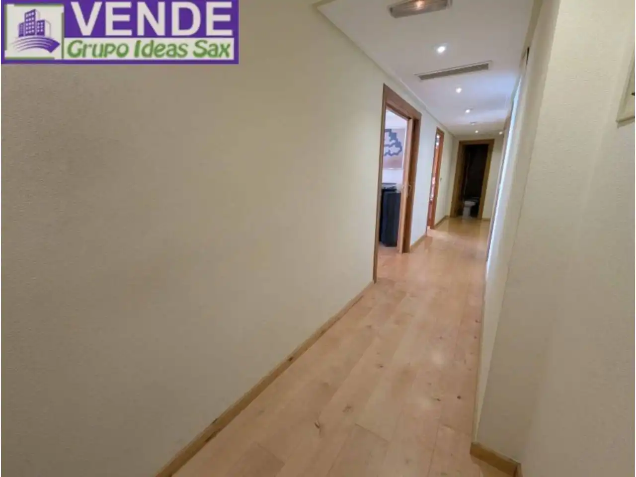Dachboden zum Verkauf in Elda mit Heizung, Terrasse und Möbliert