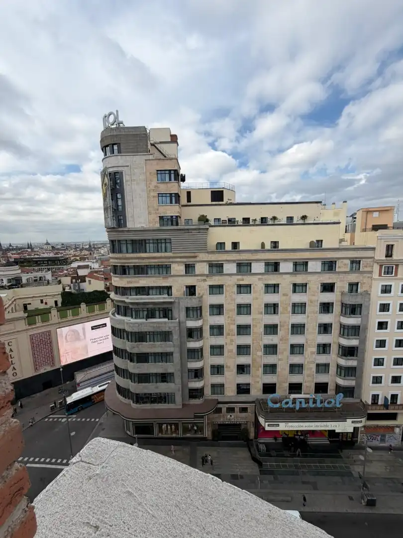 Außenansicht von Büro zur Miete in Madrid mit Klimaanlage, Heizung und Terrasse