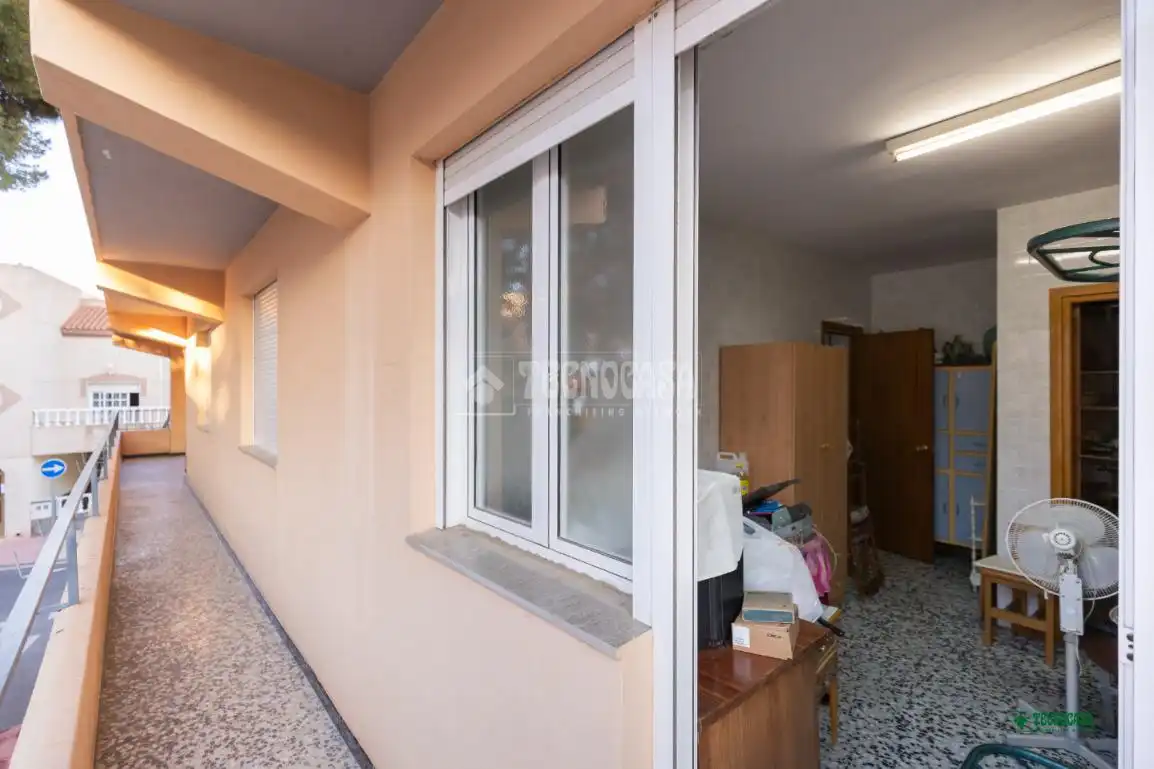 Piso en venta en Almería con Aire acondicionado