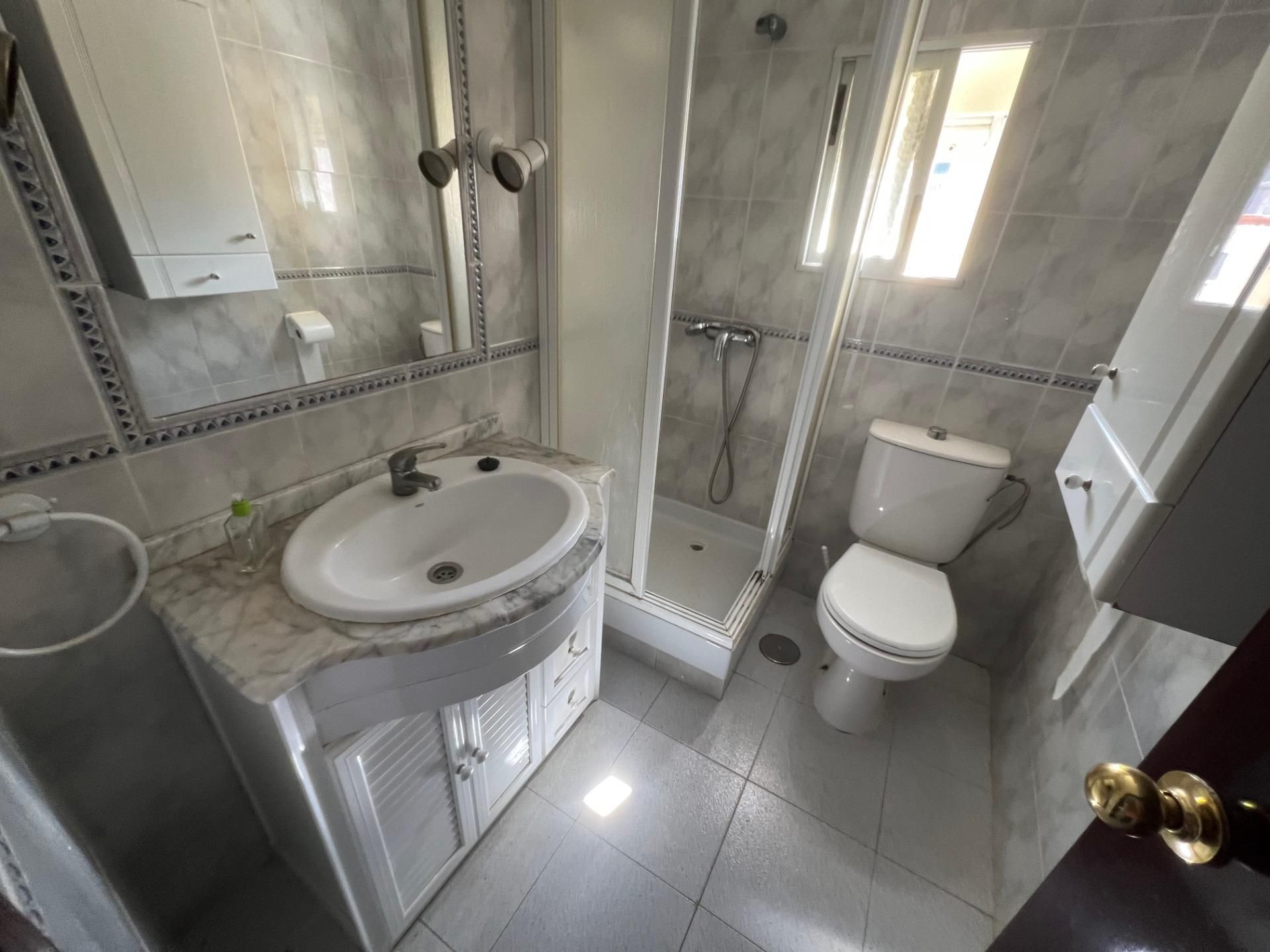 Bathroom of Flat for sale in Puerto Real  with Air Conditioner