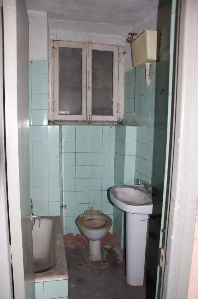 Badezimmer von Gebäude zum Verkauf in Avilés