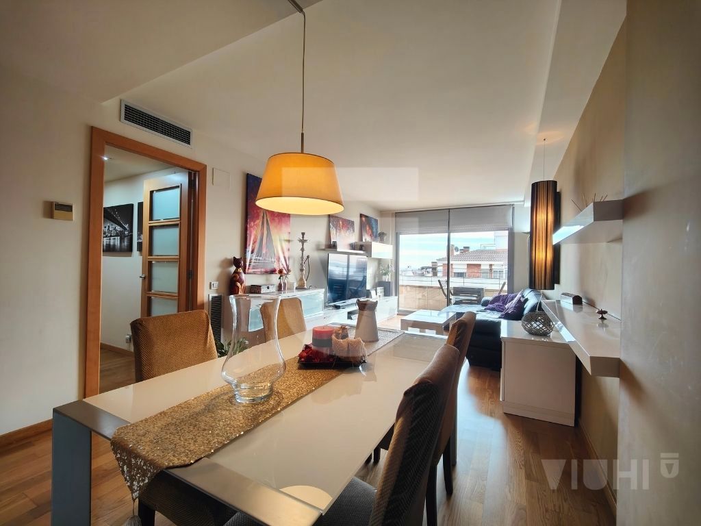 Sala d'estar de Pis en venda en Mataró amb Aire condicionat, Calefacció i Parquet