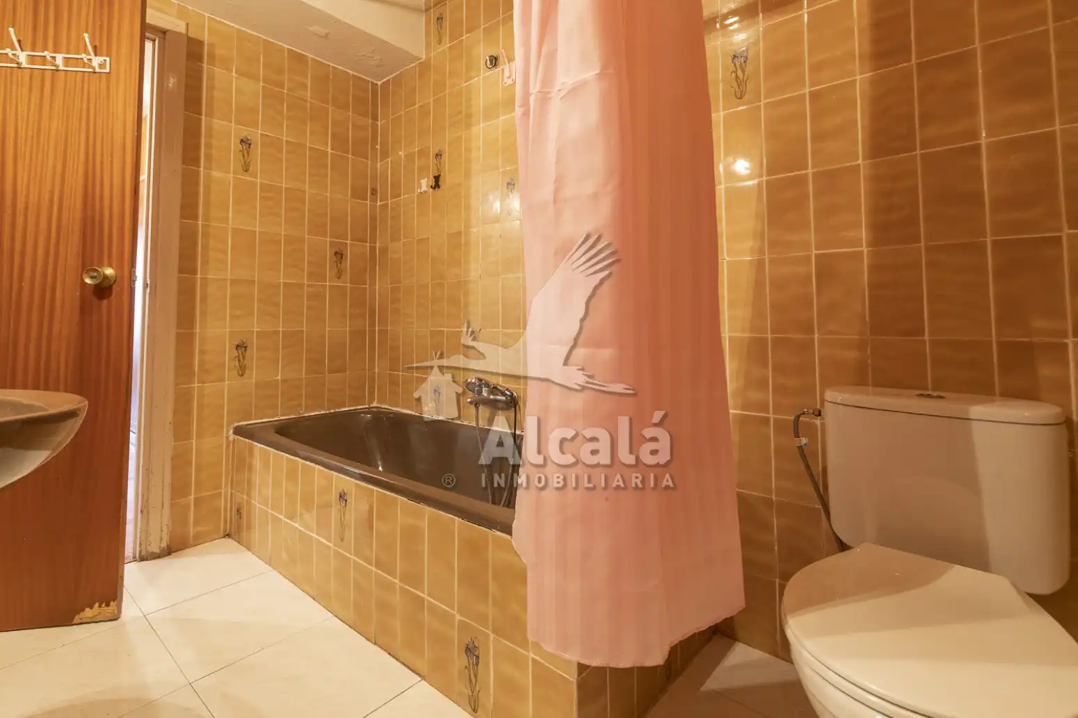 Baño de Piso en venta en Alcalá de Henares con Calefacción y Terraza