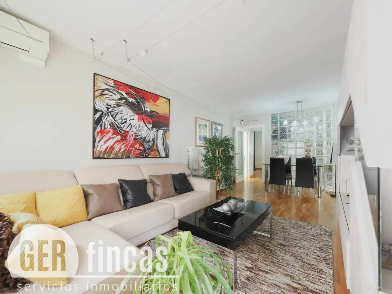 Flat with terrace for sale in Calle Nicolau Talló, imagen 5