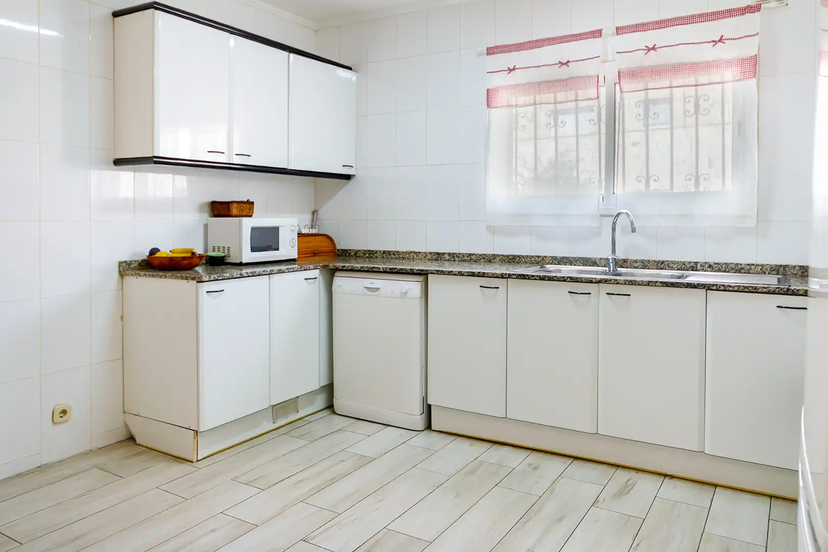 Cocina de Casa adosada en venta en Martorell con Calefacción, Jardín privado y Horno