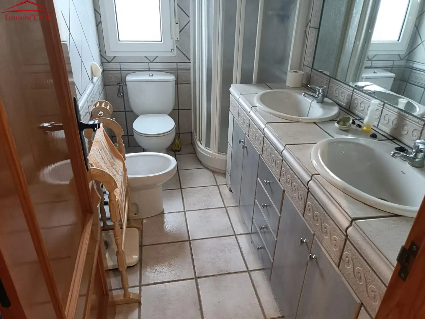 Bathroom of Houses for sale in Teruel  with Private garden and Swimming Pool
